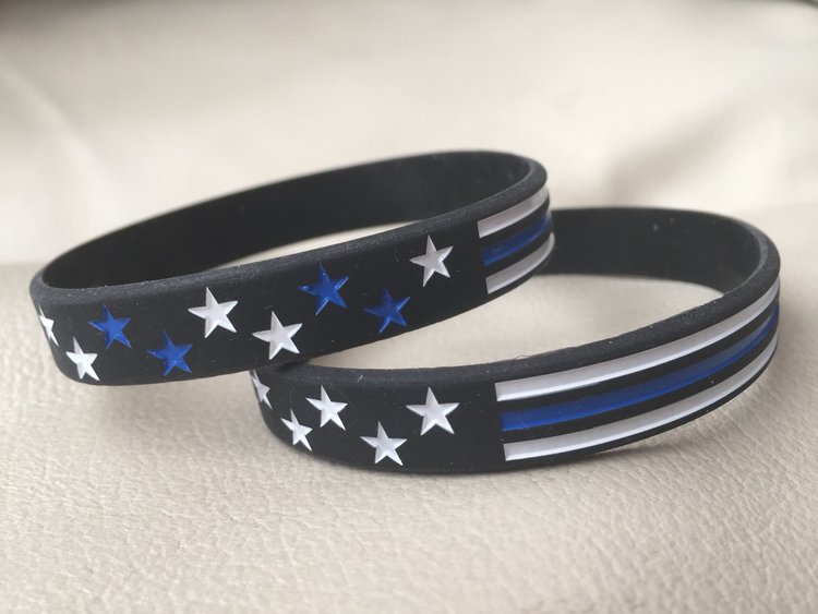 Thin blue line flag style silicone bracelet