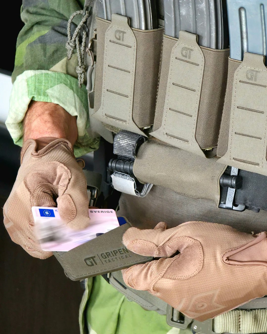 Gripen Tactical CardVault lågprofilerad korthållare i Cordura PALStex för 1–2 kort