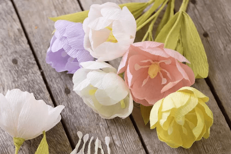 Skapa pappersblommor av kräppapper - tulpaner