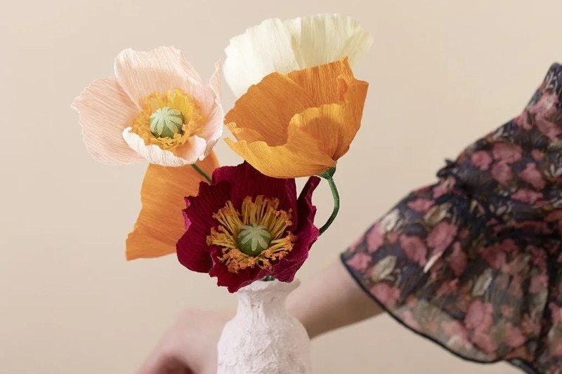 Skapa pappersblommor av kräppapper - vallmo