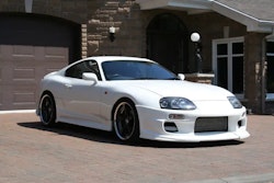 Toyota Supra Side Skirts – Do-Luck Style