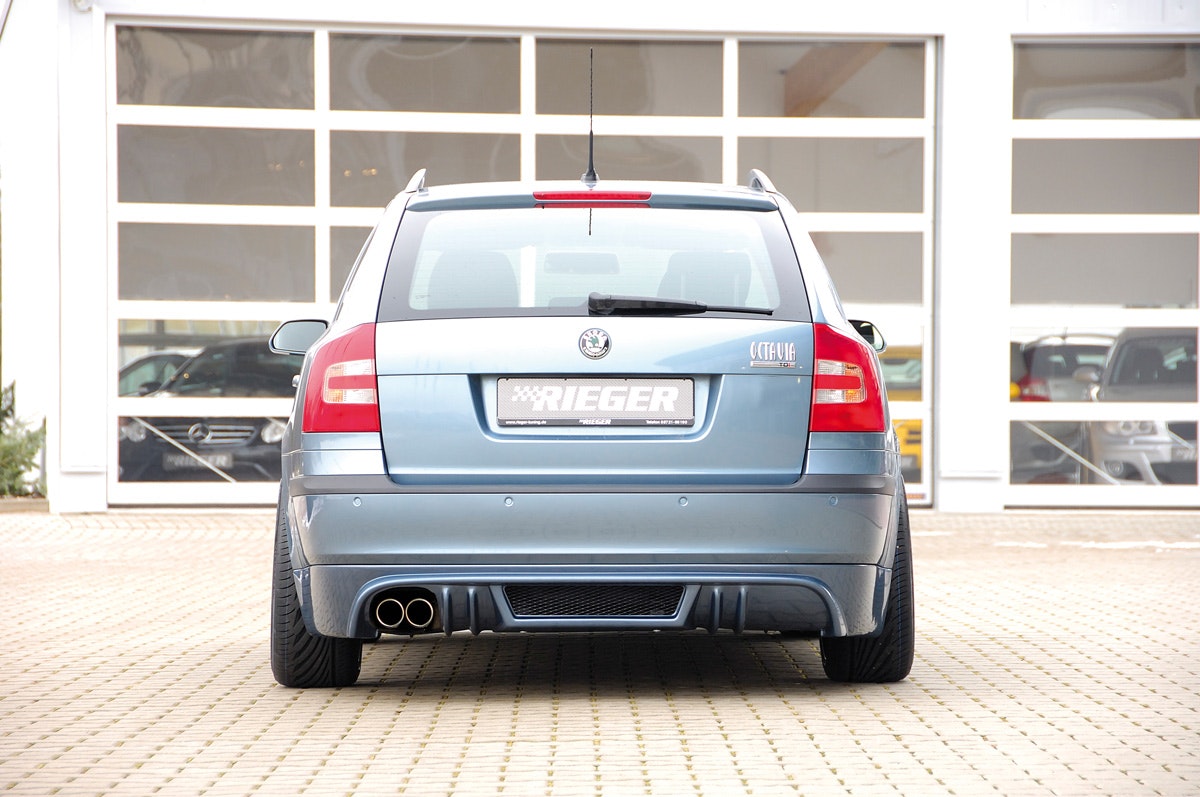 Rieger rear skirt extension not sedan !