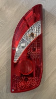 Yokon 3100, baklykt høyre