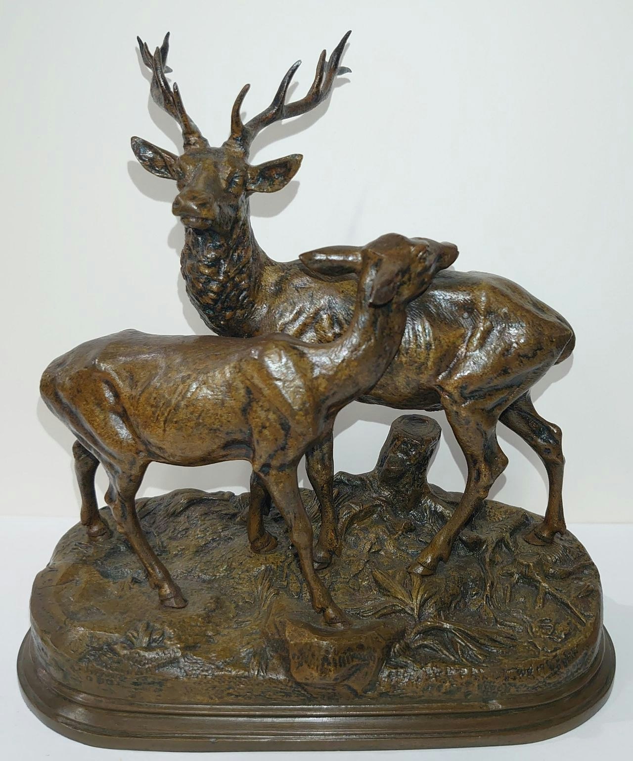 Hjort i bronse. "Jakt" av Alfred Dubucand.