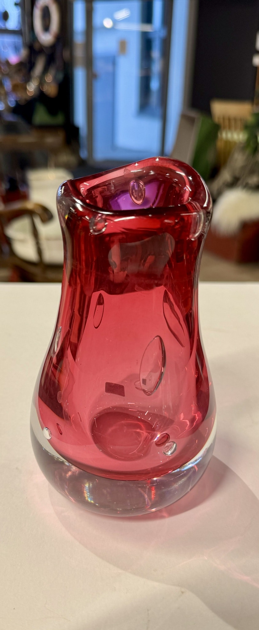 Rosa vase fra Magnor Glassverk