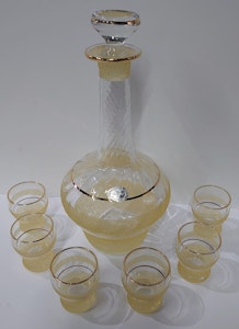 Karaffel og Glass i Pulverglass fra Magnor