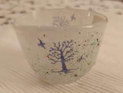 Kunstglass av Kjell Engmann. Signert.