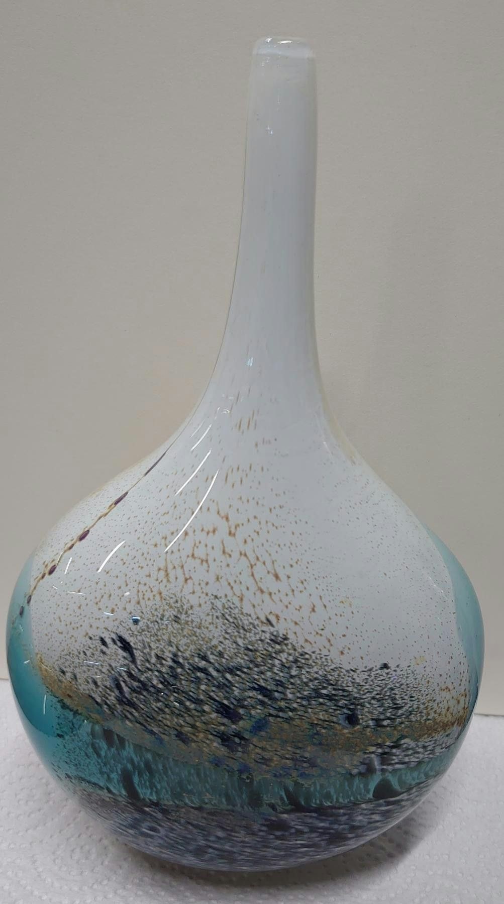 Kunstglass Vase, sig.