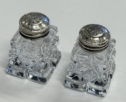 Salt og Pepper i Krystall og Sølv