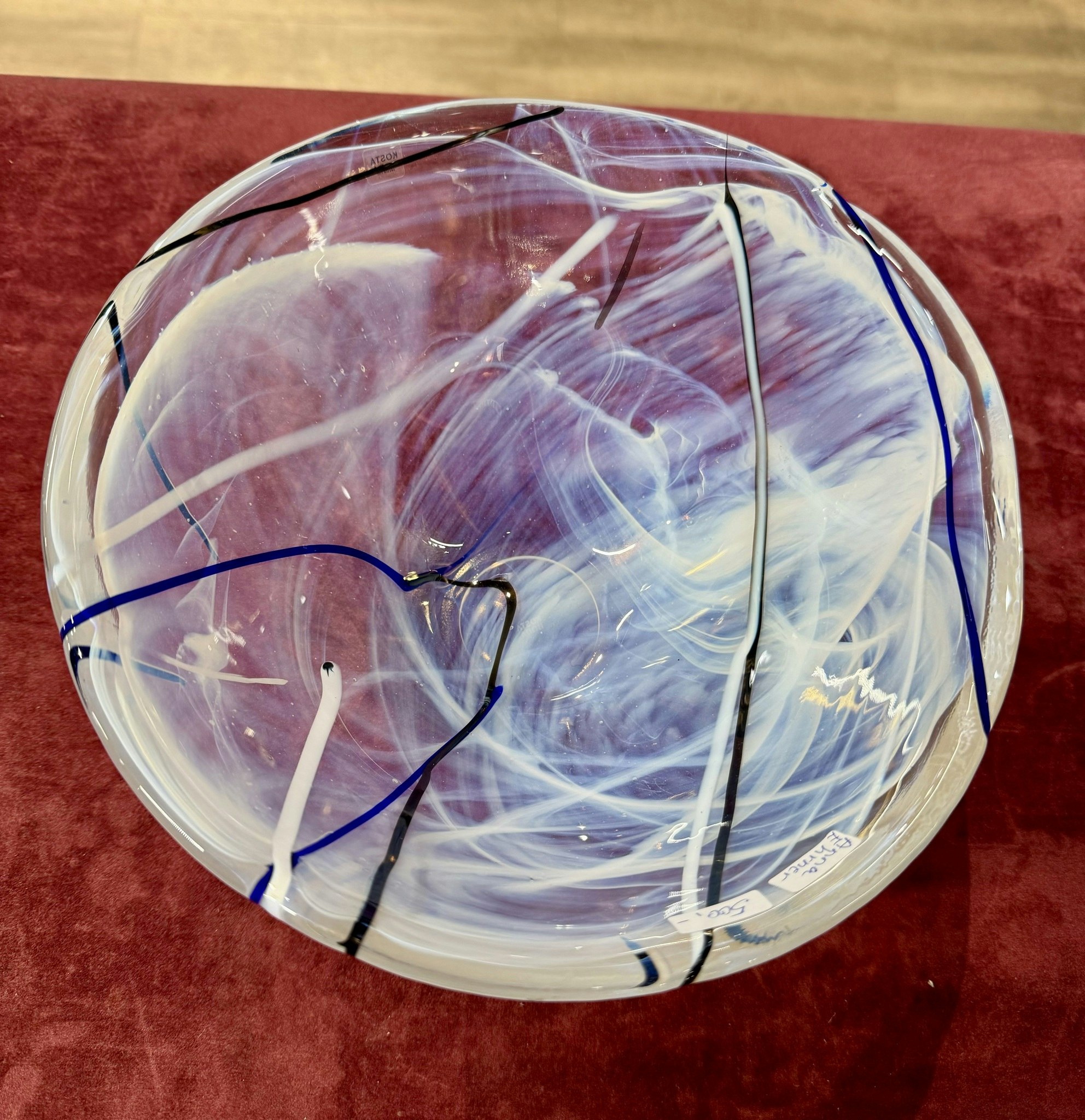 Kunstglass Bolle  fra Kosta Boda «Contrast»  Anna Ehrner.