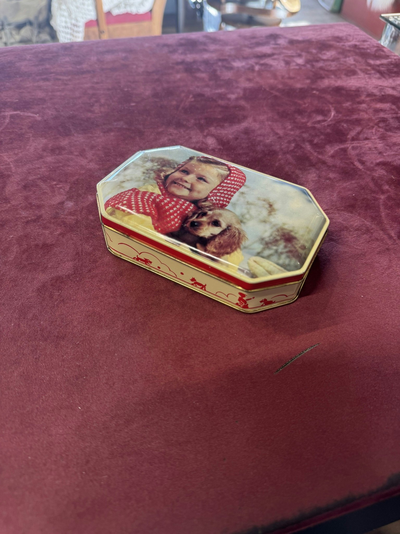 Retro Matboks i blikk