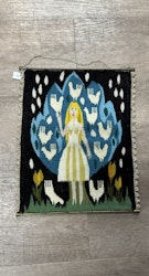 Brodert flott veggoppheng.