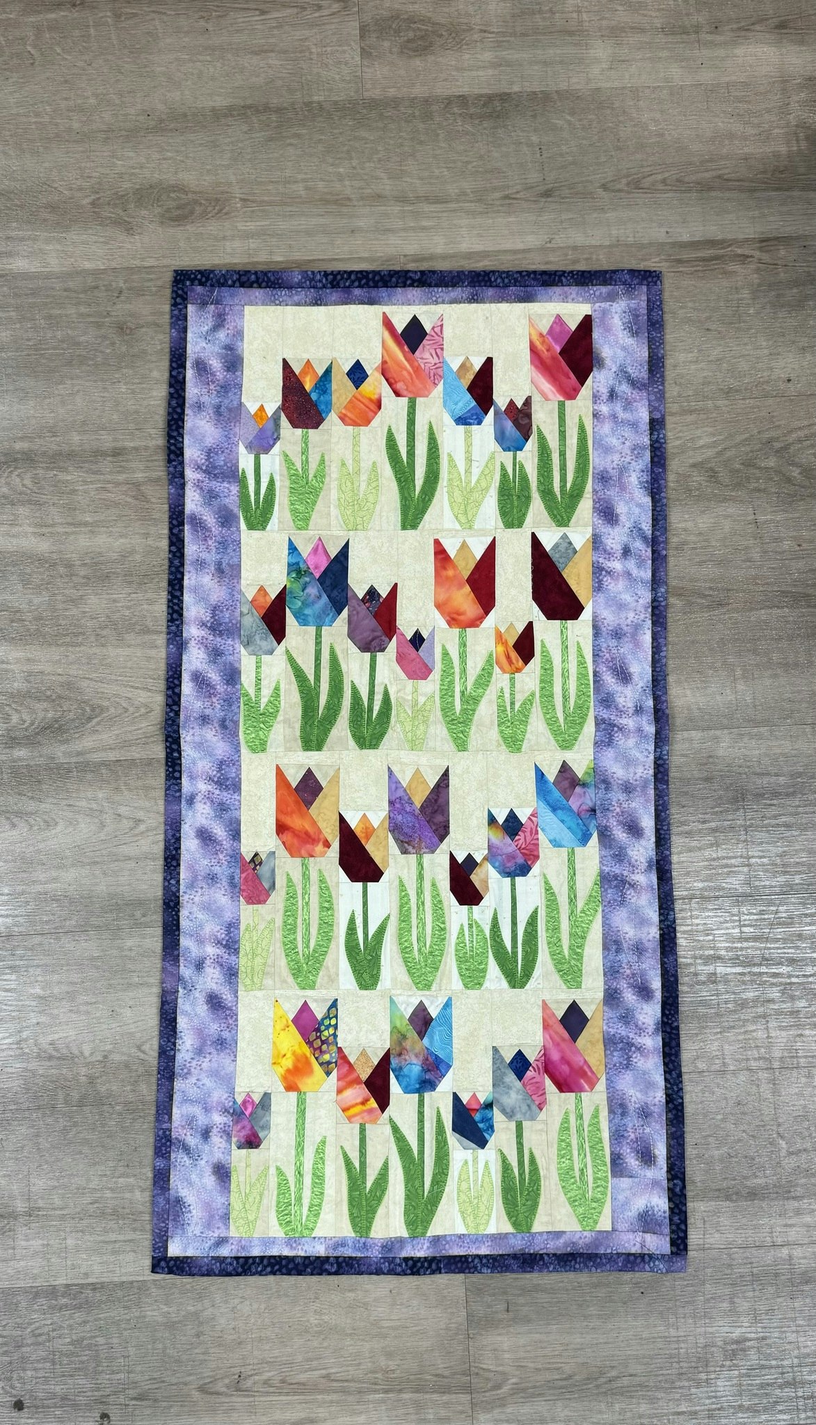 Veggteppe med Tulipaner