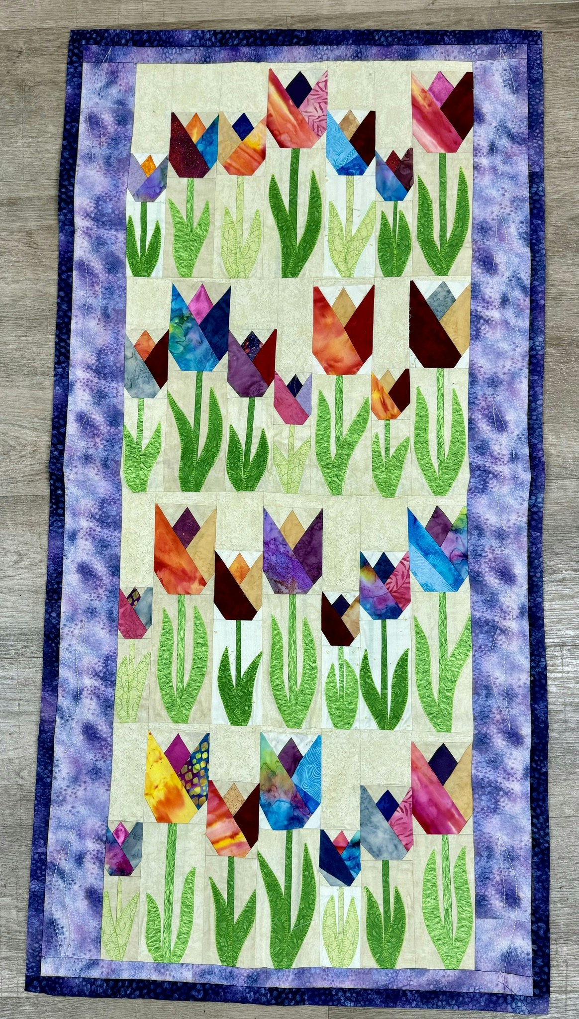 Veggteppe med Tulipaner