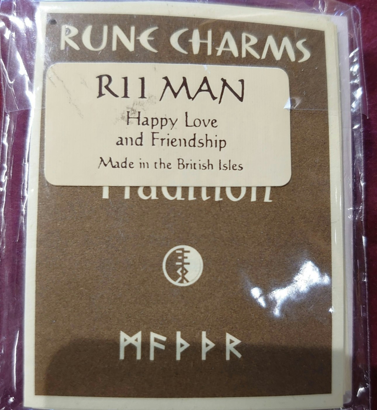 Rune charms « Happy Love and Friendship»
