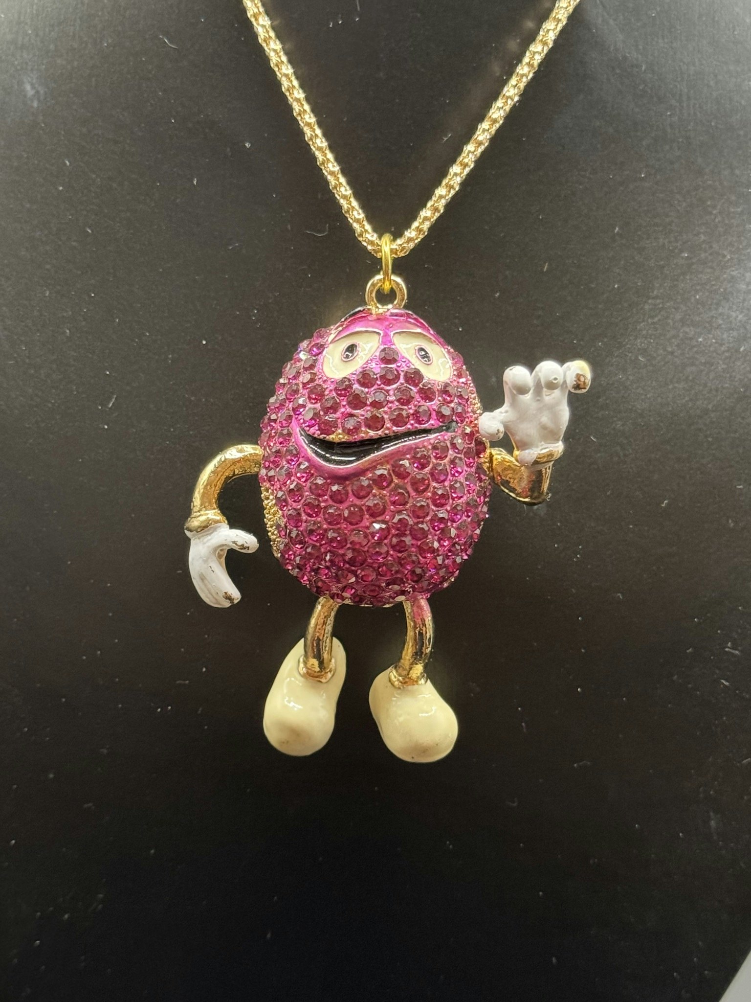 Figur med kjede