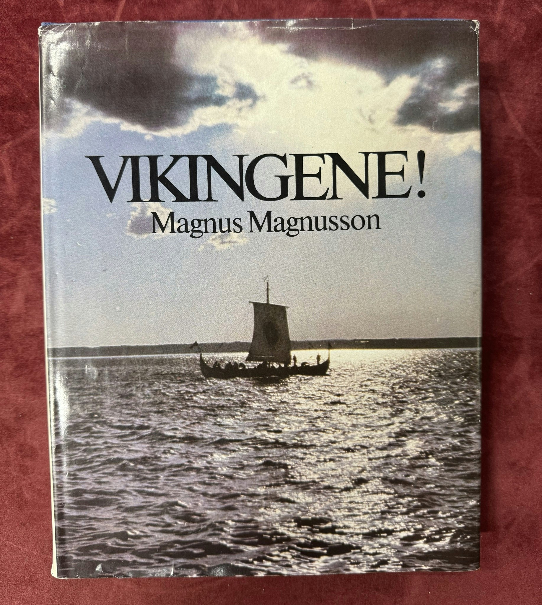 Bok. Vikingene. Magnus Magnusson