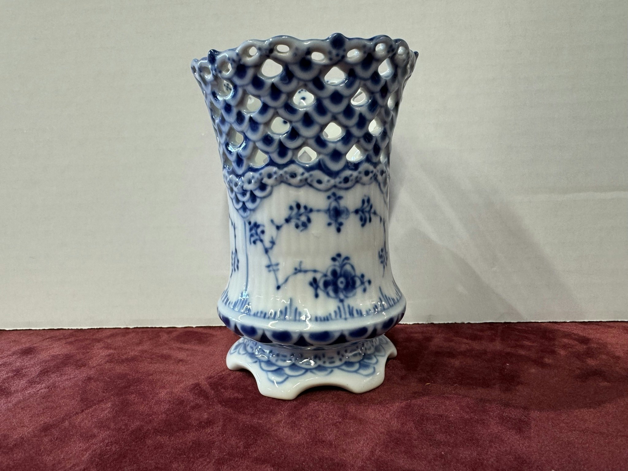 Royal Copenhagen «Musselmalt Helblonde» Vase