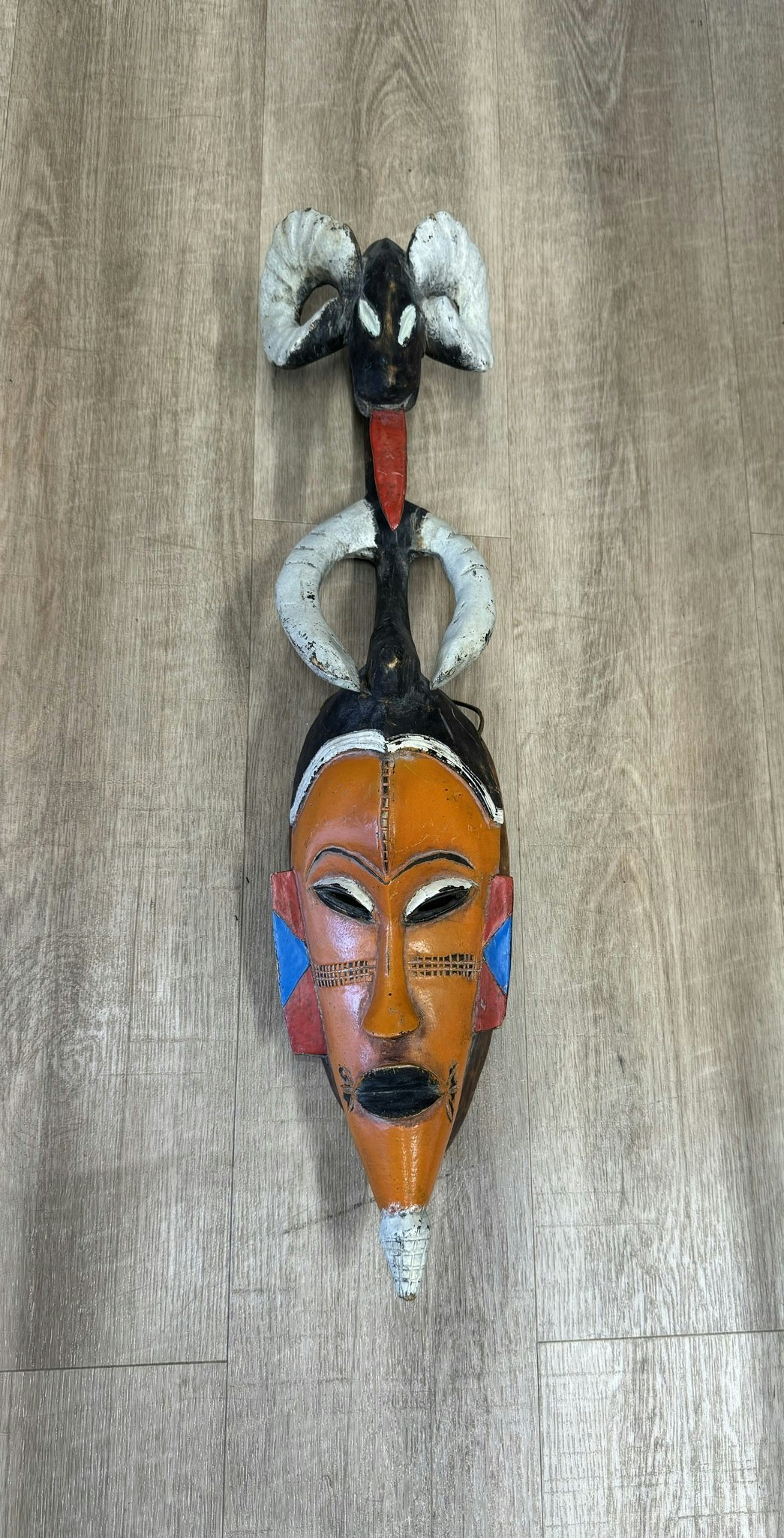 Maske 1800-tallet fra Elfenbenskysten