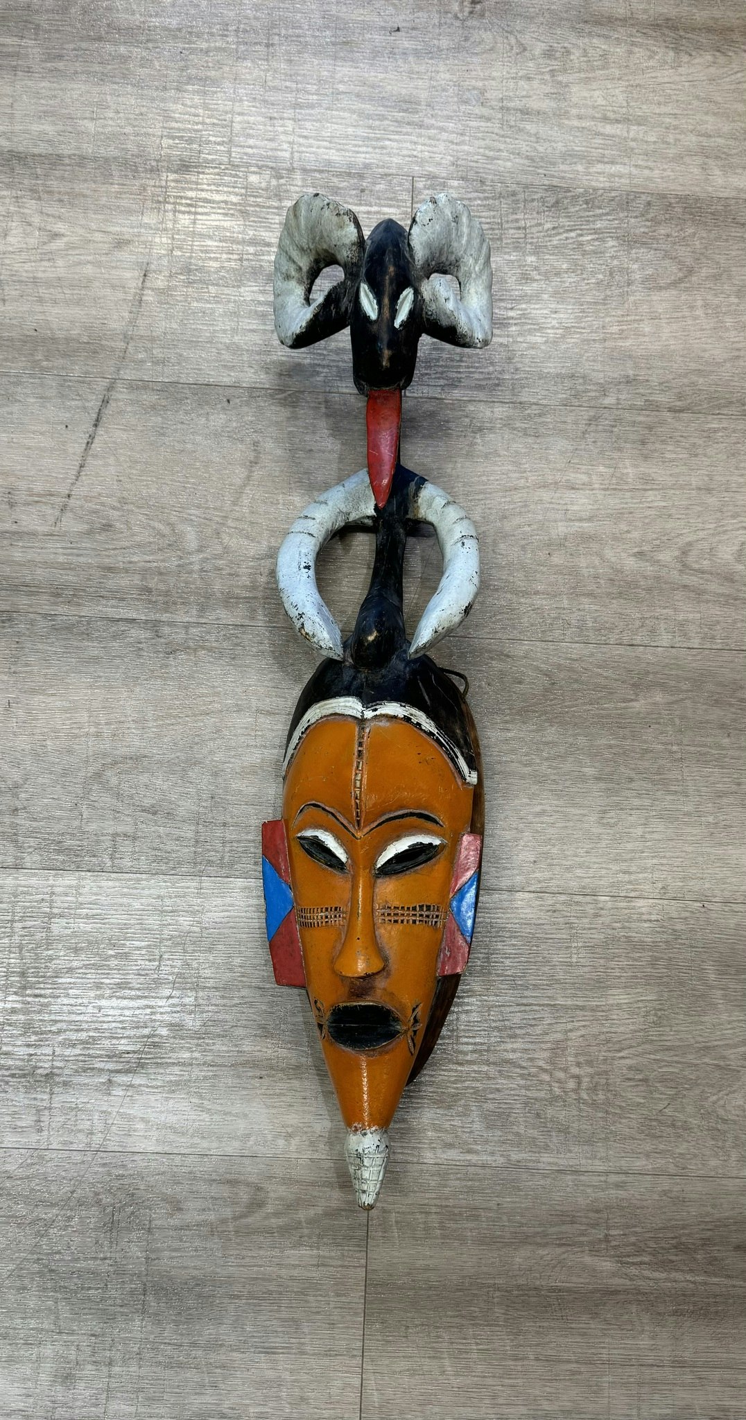 Maske 1800-tallet fra Elfenbenskysten