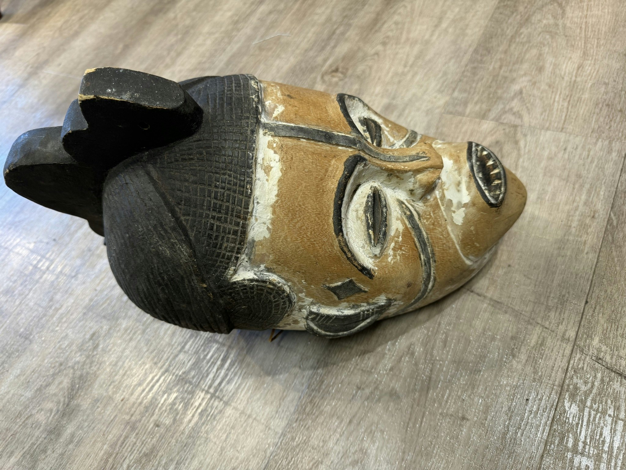 Maske 1800-tallet fra Elfenbenskysten