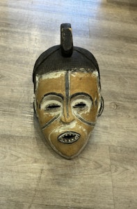 Maske 1800-tallet fra Elfenbenskysten