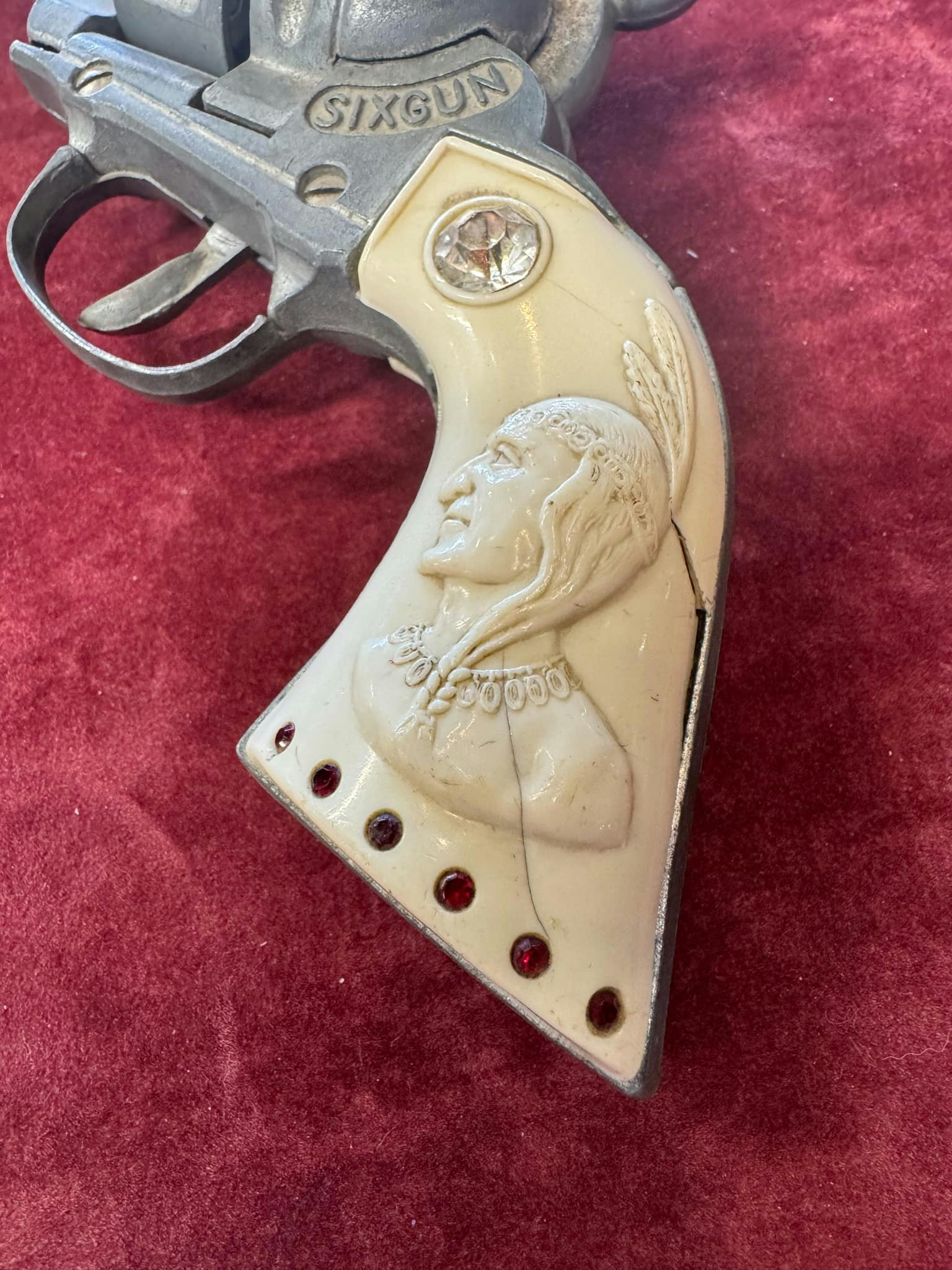Lekepistol «Sixgun» kruttlapp pistol fra 1950-tallet.