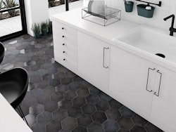 Story carbon hexagon 17,5x20cm klinker