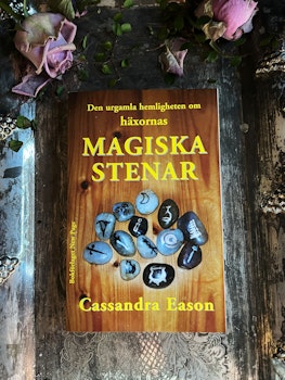 Magiska stenar~Cassandra Eason
