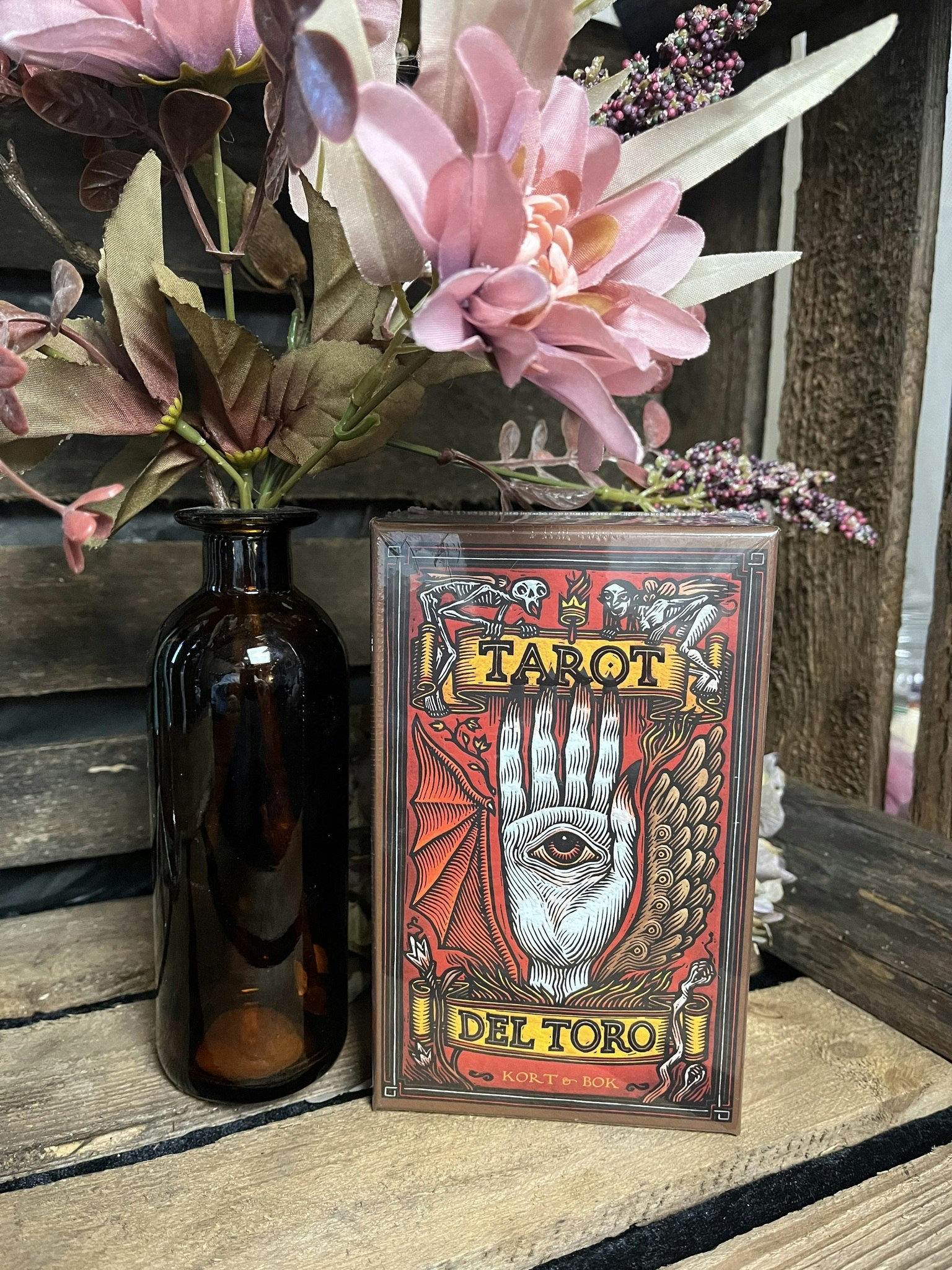 Tarot del Toro : tarotkort och bok