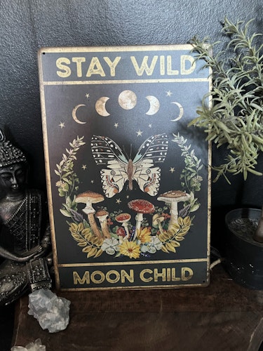 Väggdekoration i smidesjärn ”stay wild moonchild”