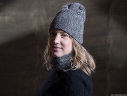 Mössa i alpackagarn