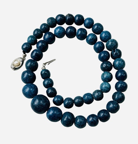 Blå stenhalsband