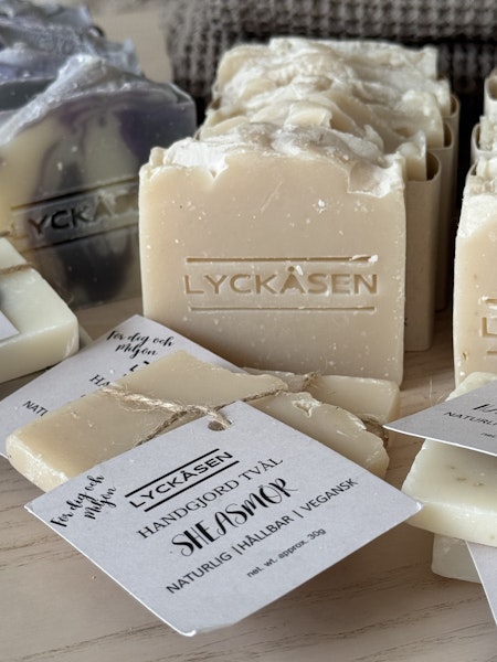 Handgjord Tvål Sheasmör – Naturlig, Vegansk & Plastfri 30 g