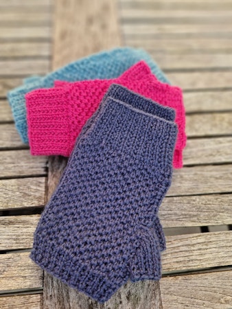 Fluffy Pearl mitts