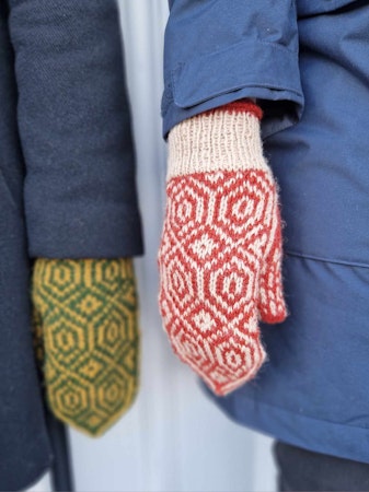 Akka mitts