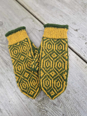 Akka mitts