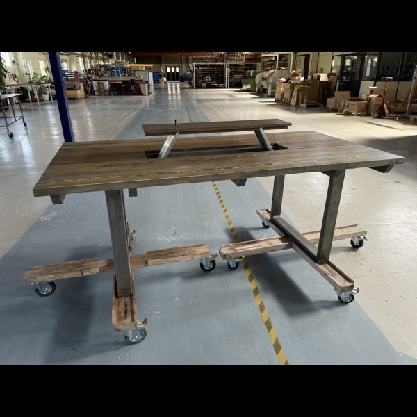 Midsomarbordet modell 24 i furu