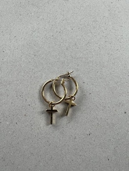 Øreringer med kors
