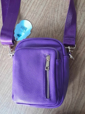 Levi citybag i lilla