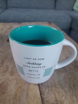Kopp «livet er som strikking noen dager er rette og andre er vrange»
