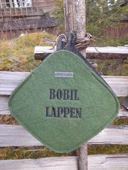 Grytekluter i ull «bobillappen»