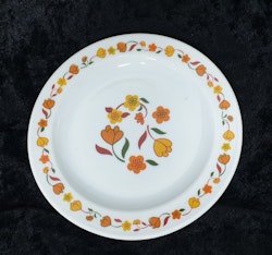 Tallrikar 4 st ARCOPAL orange blommor  retro