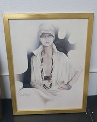 Sara Moon Kvinna med halsband