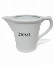 Mått kanna i porslin 250 ML.