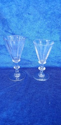 Äldre paraplyglas snapsglas antika