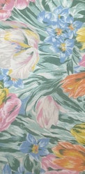 Stuvbit blommigt tyg rosa, blå gula blommor 45x130