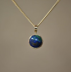 Guldhänge med diamanter och malakit+lapis lazuli