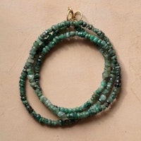 Halsband med smaragder