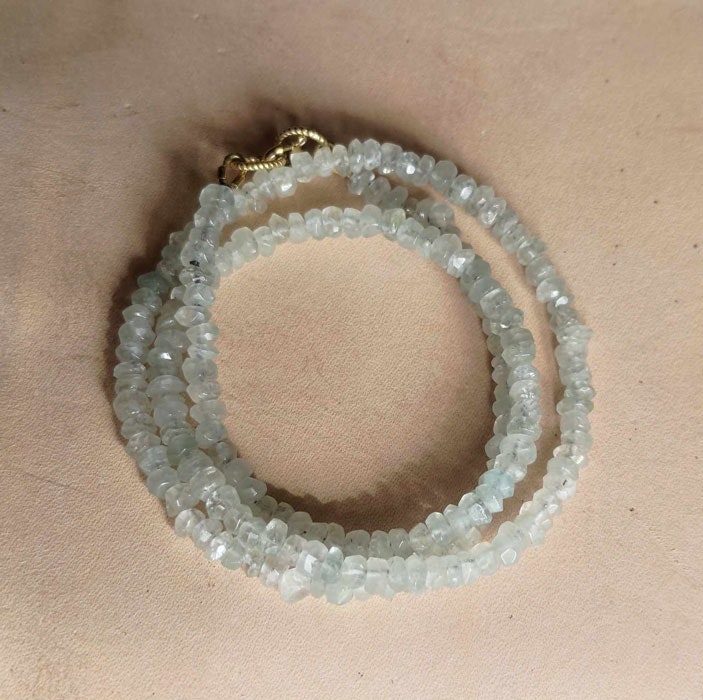 Halsband med aquamarin